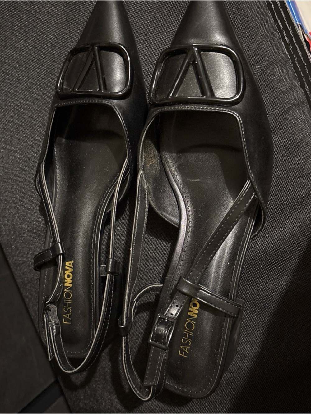 Fashion Nova Black Pointed Slingback Heels with V Emblem - Picture 3 of 4